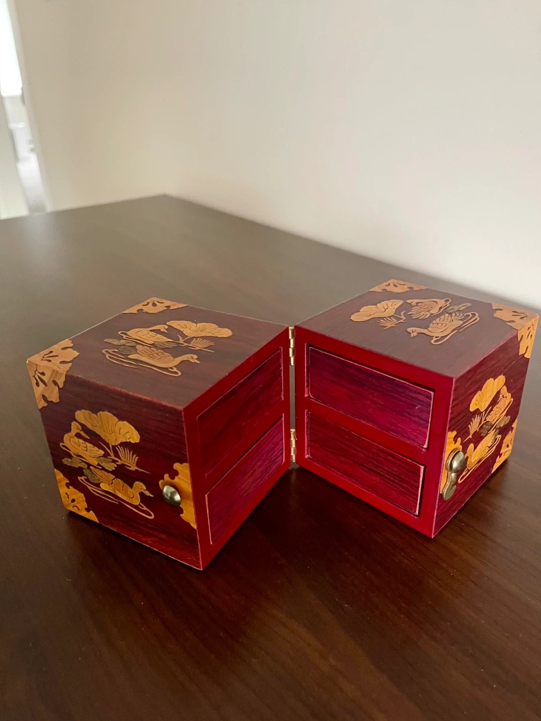 Vintage Korean Wooden Jewelry Box – Carved Mandarin Ducks - photo 2