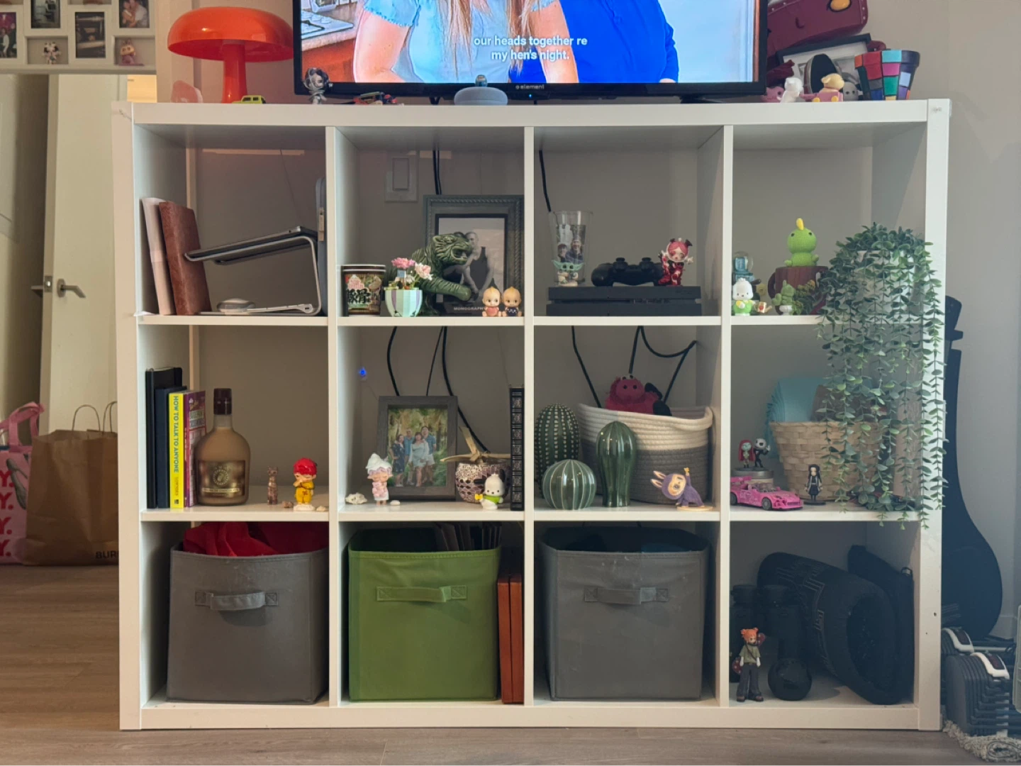 IKEA KALLAX Shelf Unit - White