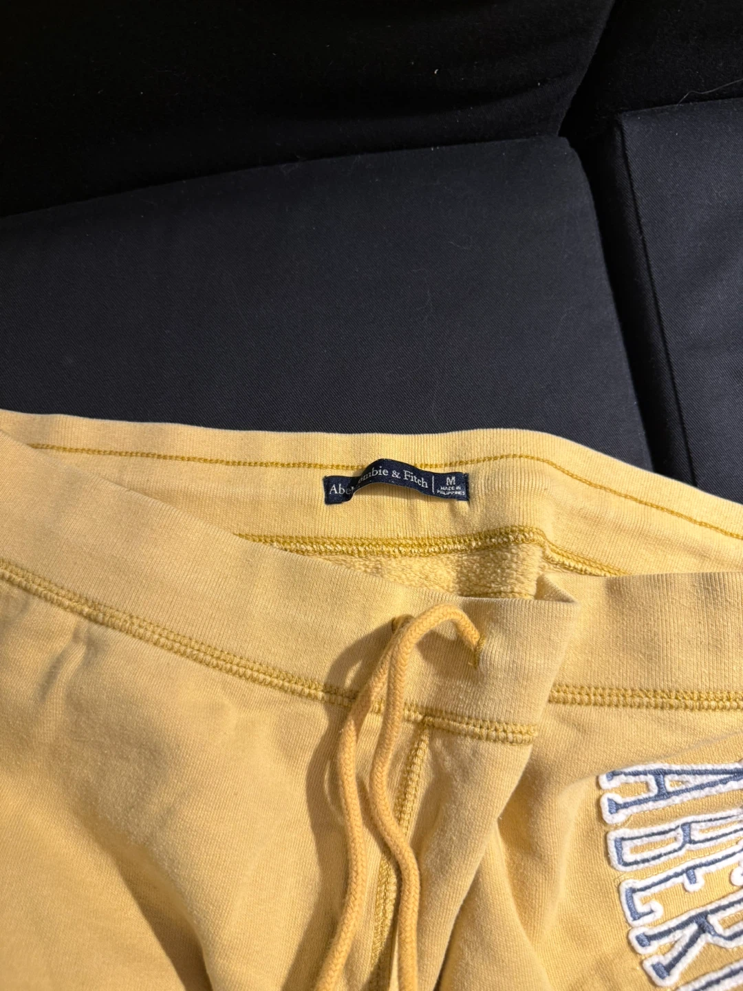 Abercrombie & Fitch Yellow Sweatpants - photo 2