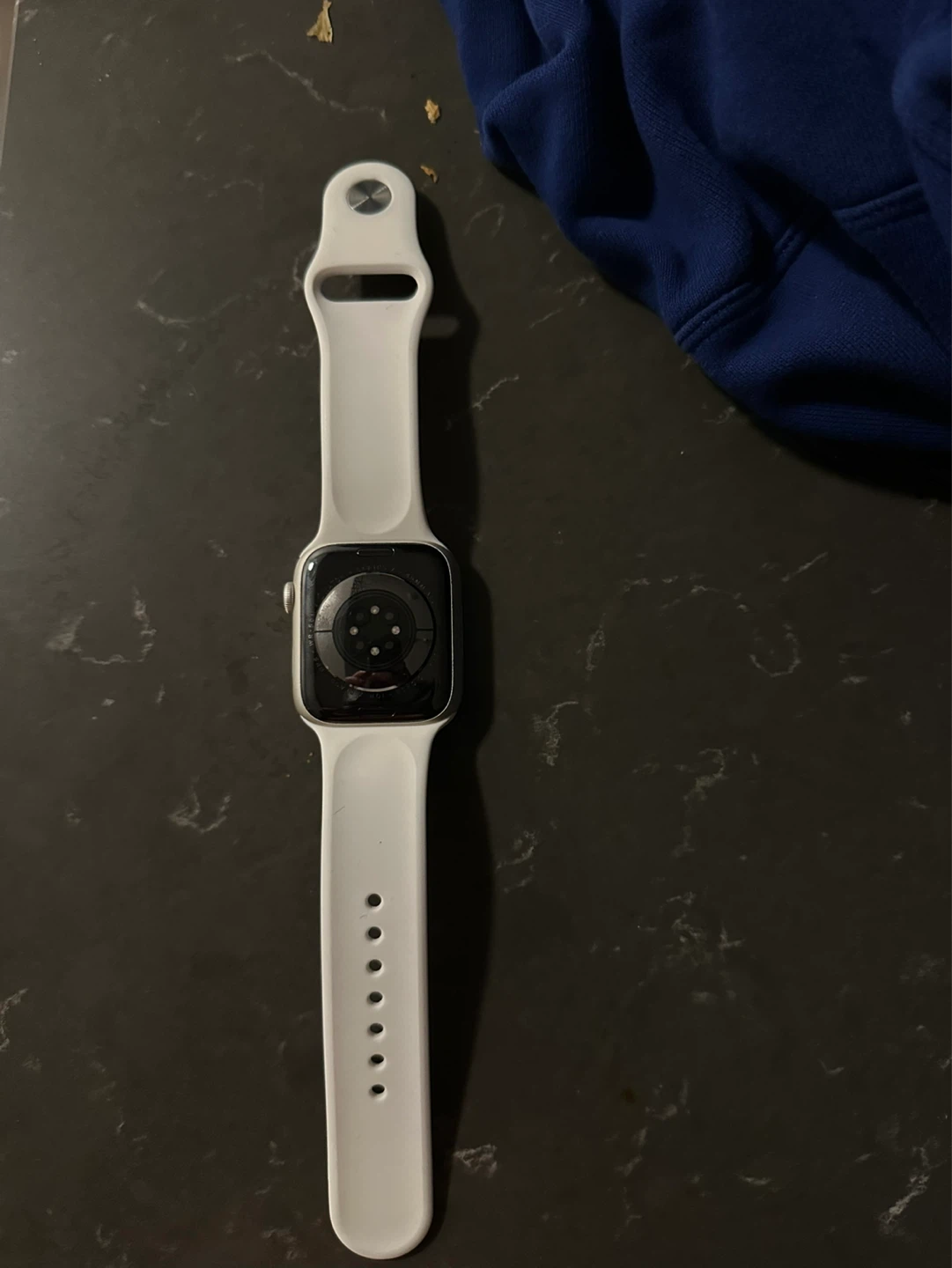 Apple Watch Series 7 (White Sport Band) - photo 2