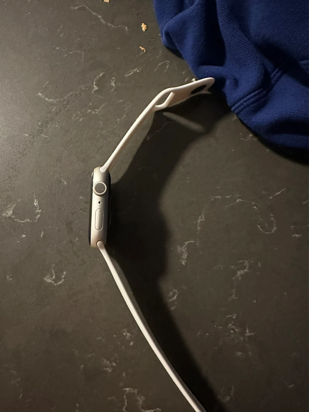 Apple Watch Series 7 (White Sport Band) - photo 4
