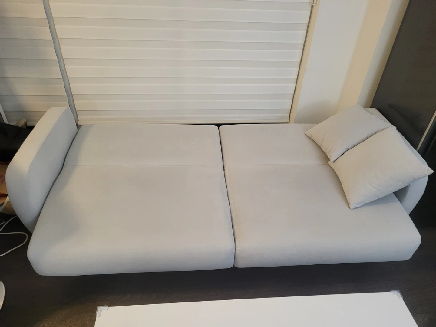 Sofa bed. Water & stain resistant. Built in storage. - photo 2