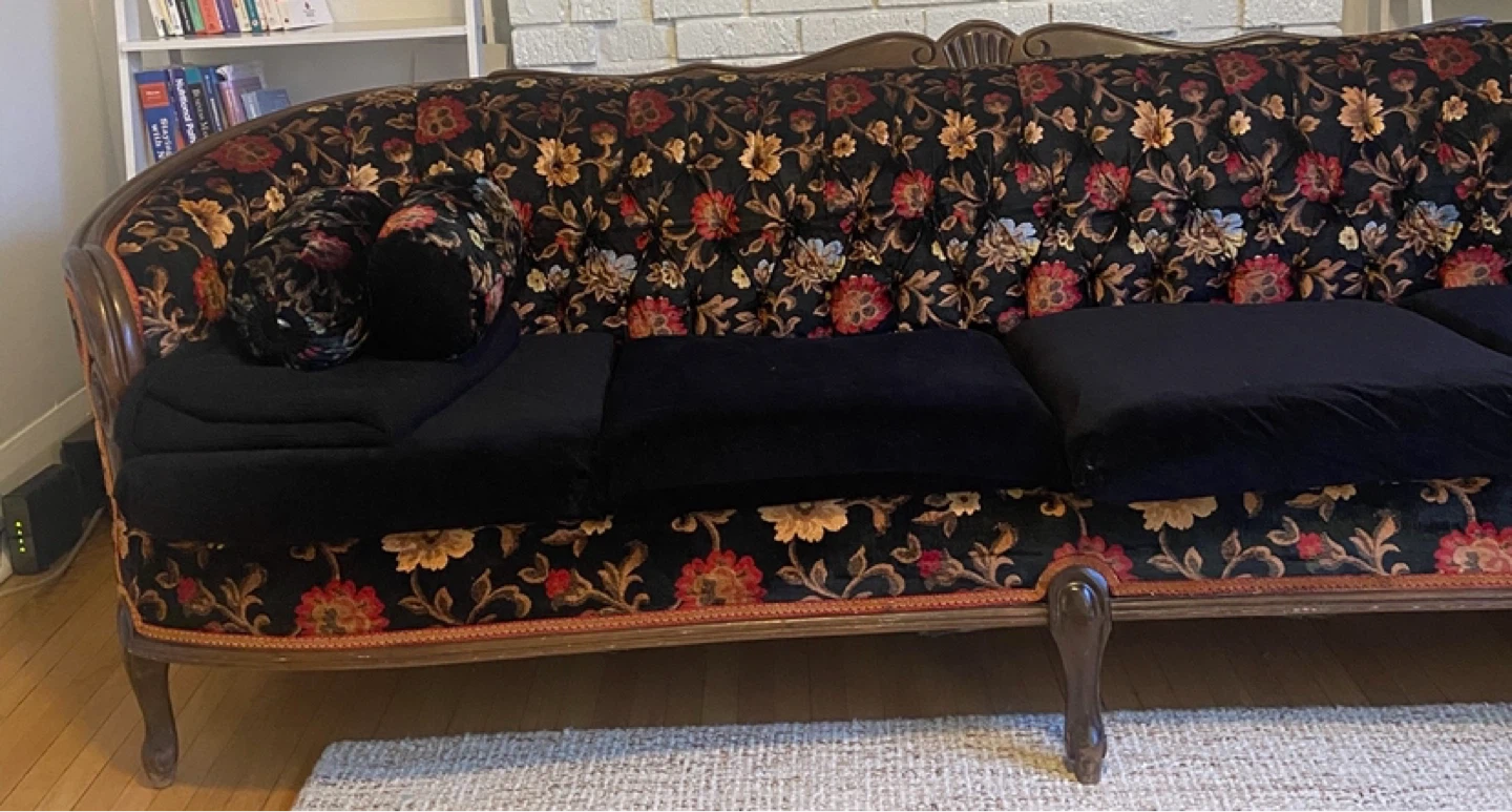 Vintage Sofa with Floral Pattern - photo 3