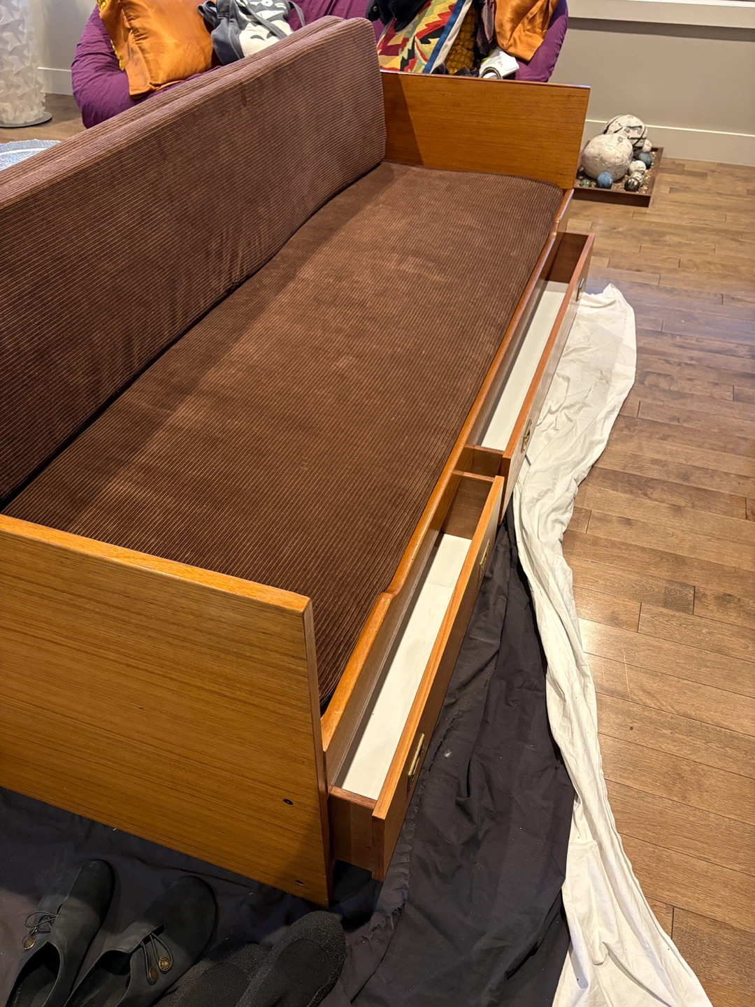 Solid Wood -Real Teak Pullout Sofa Bed - photo 3
