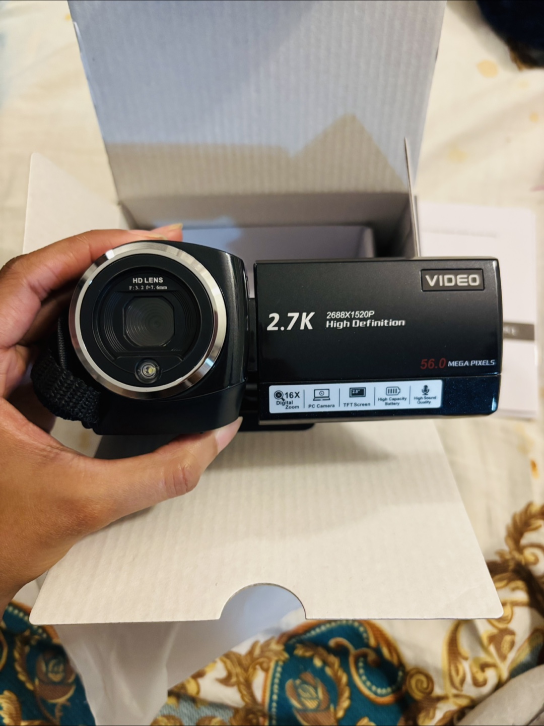 Brand New2.7K QHD Video Camera Camrecorder - photo 2