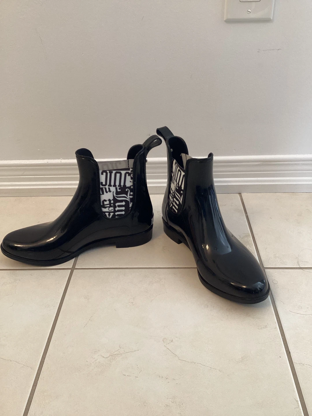 Juicy Couture Black Chelsea Rain Boots