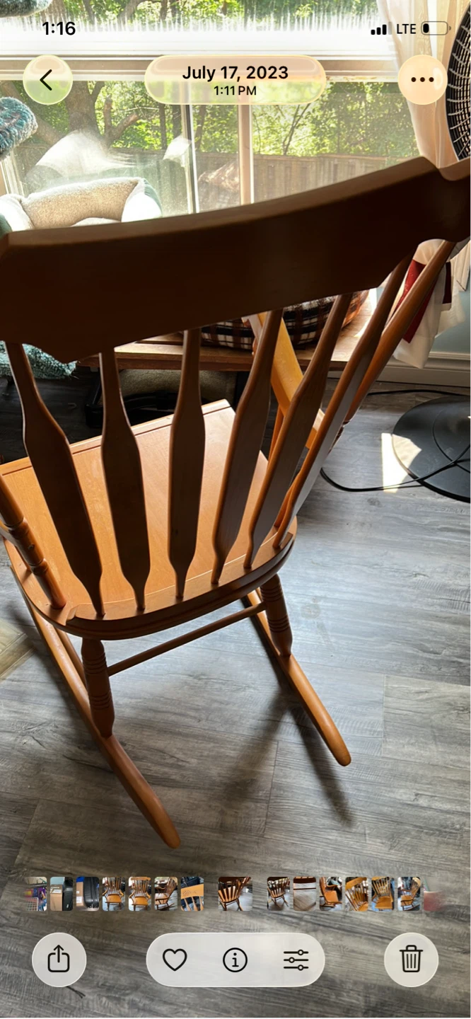 Wooden Rocking Chair - photo 4