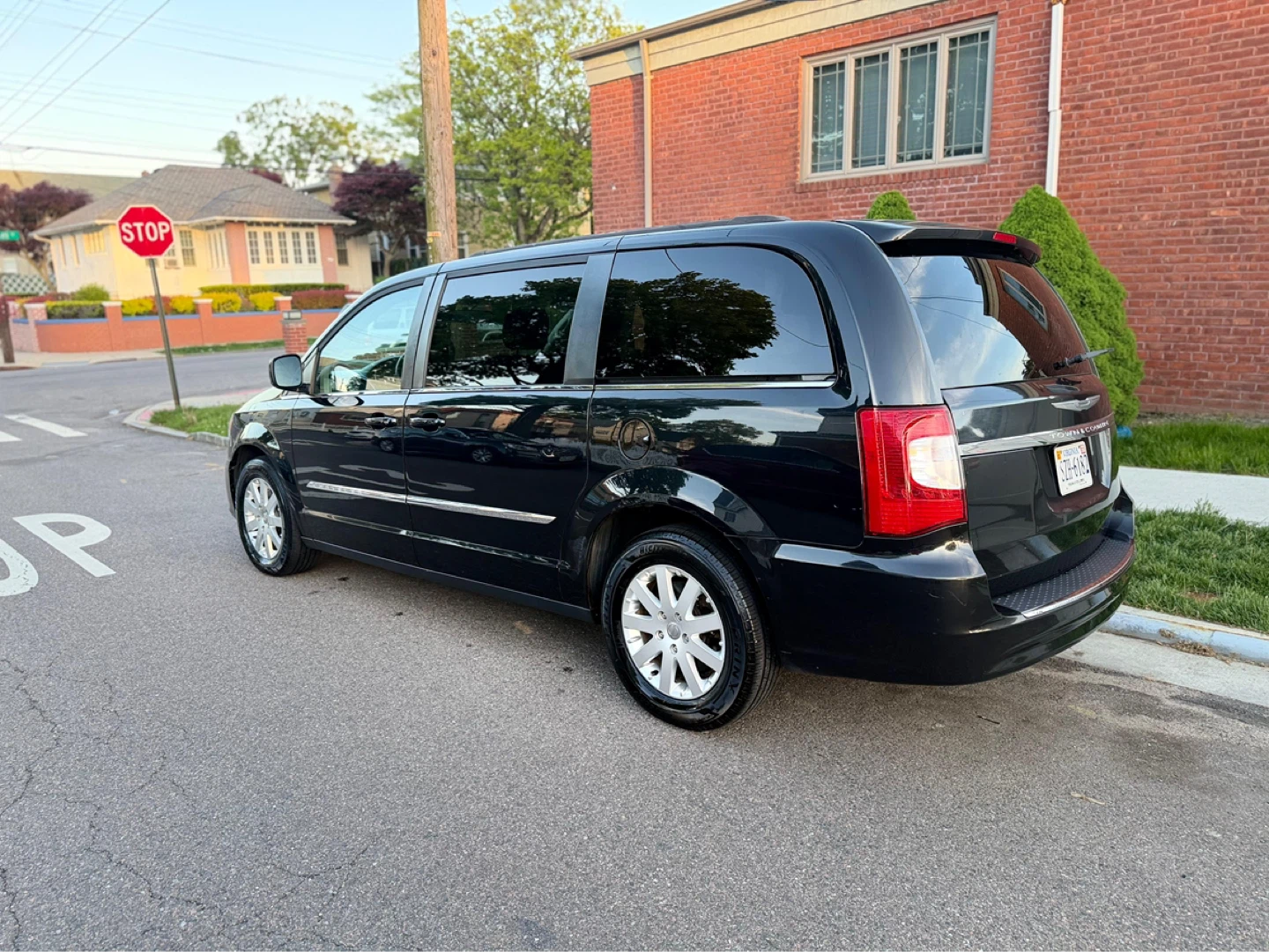 Black Chrysler Town & Country Minivan - photo 2