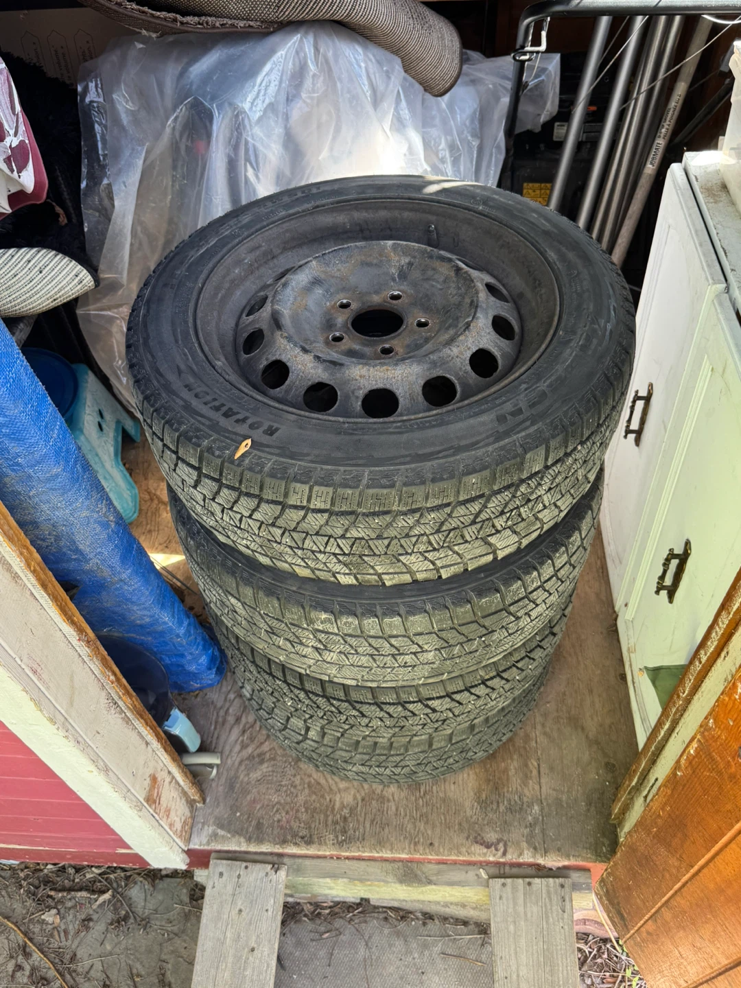 Set of 4 Winter Tires 205/55R16 - photo 2