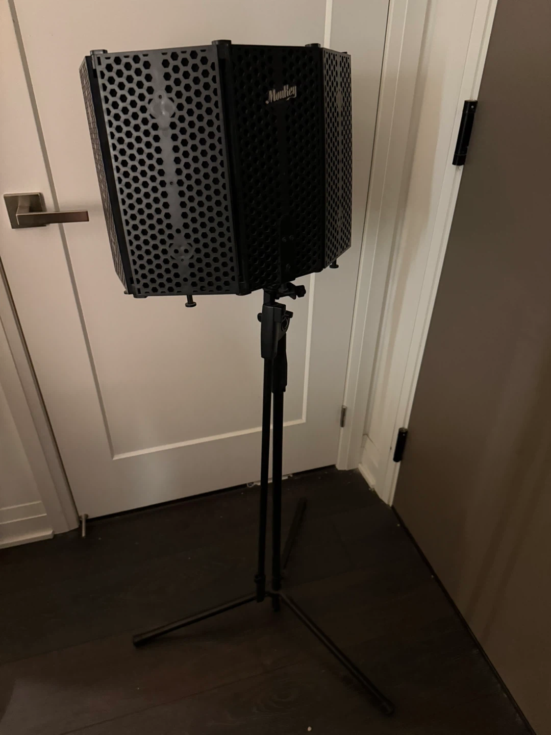 Moukey Portable Vocal Microphone Isolation Shield - photo 2