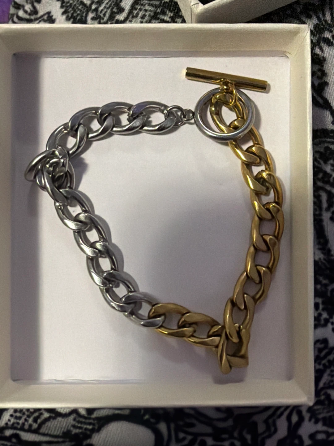 Two-tone chain bracelet (does not tarnish)