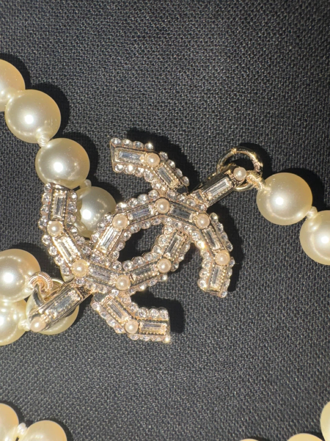 CHANEL PEARL NECKLACE - photo 4