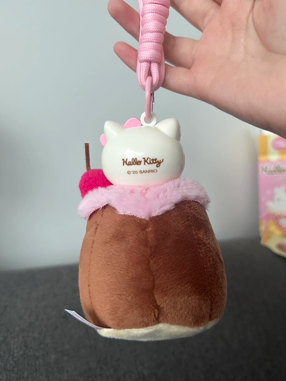 Hello Kitty Dessert Series - Keychain Blind Box - photo 3