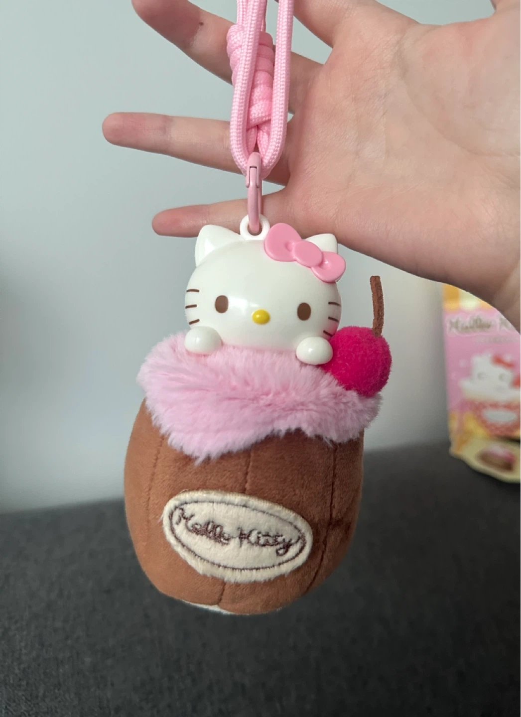 Hello Kitty Dessert Series - Keychain Blind Box - photo 2