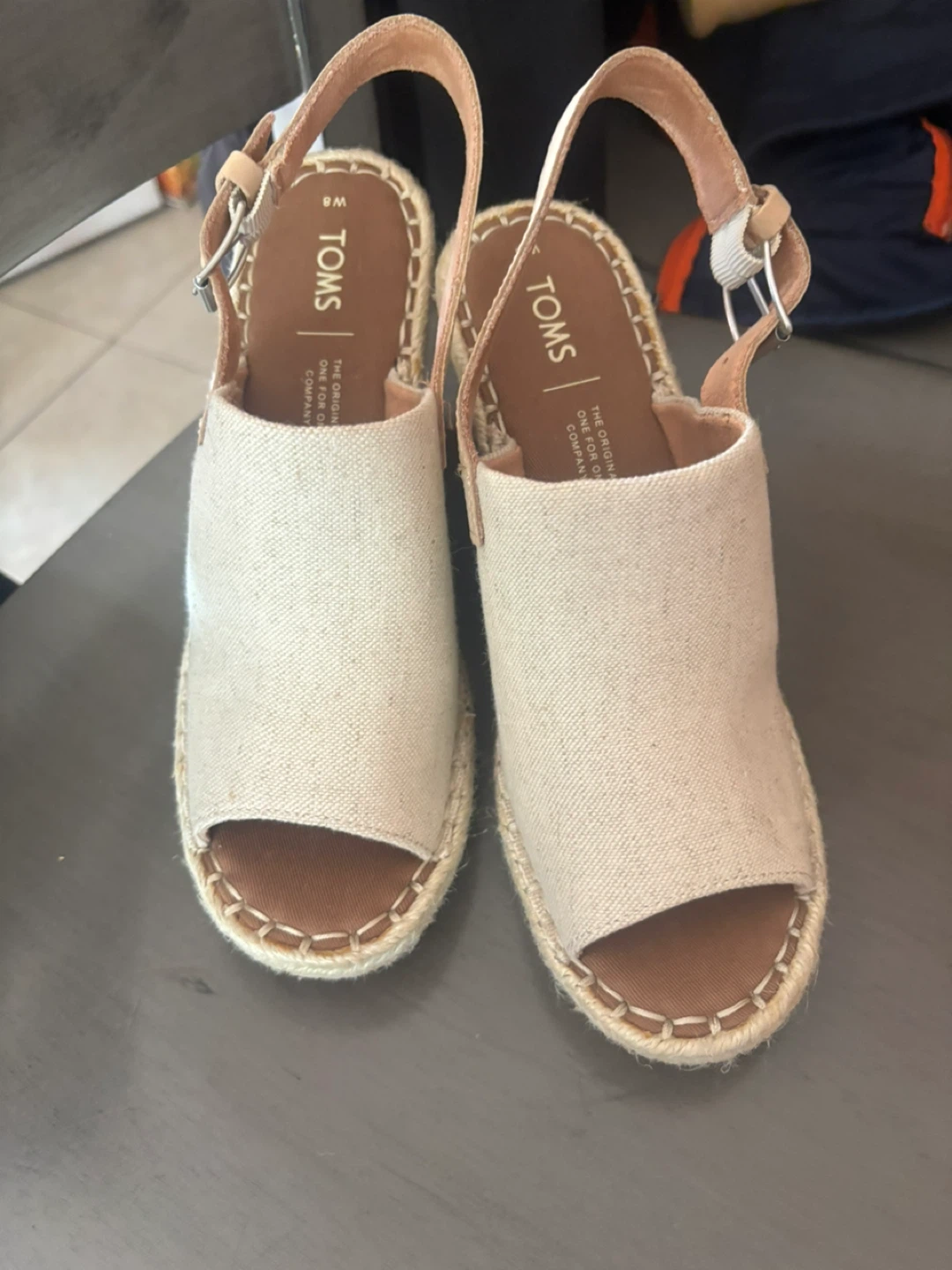 TOMS Women's Beige Canvas Wedge Espadrille Sandals Size 8 - photo 4