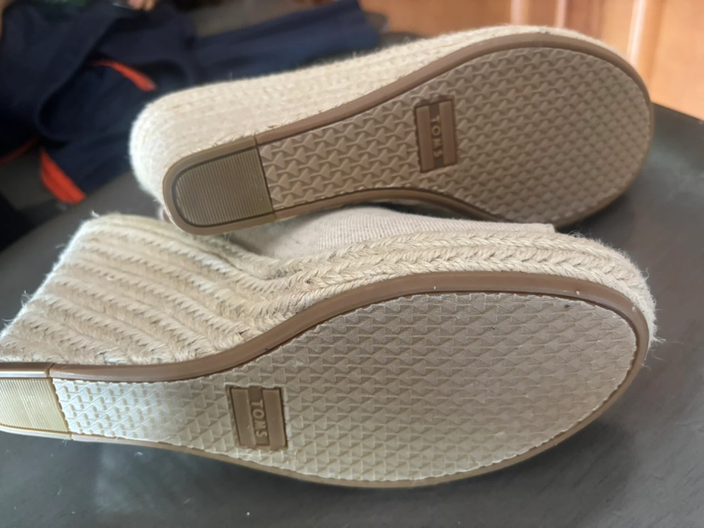 TOMS Women's Beige Canvas Wedge Espadrille Sandals Size 8 - photo 3