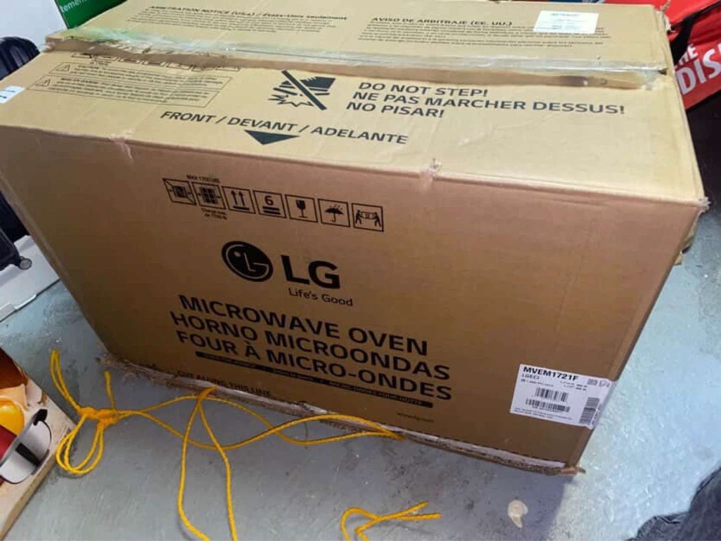 LG Over-the-Range Microwave Oven/1.7 Cu Ft - photo 4
