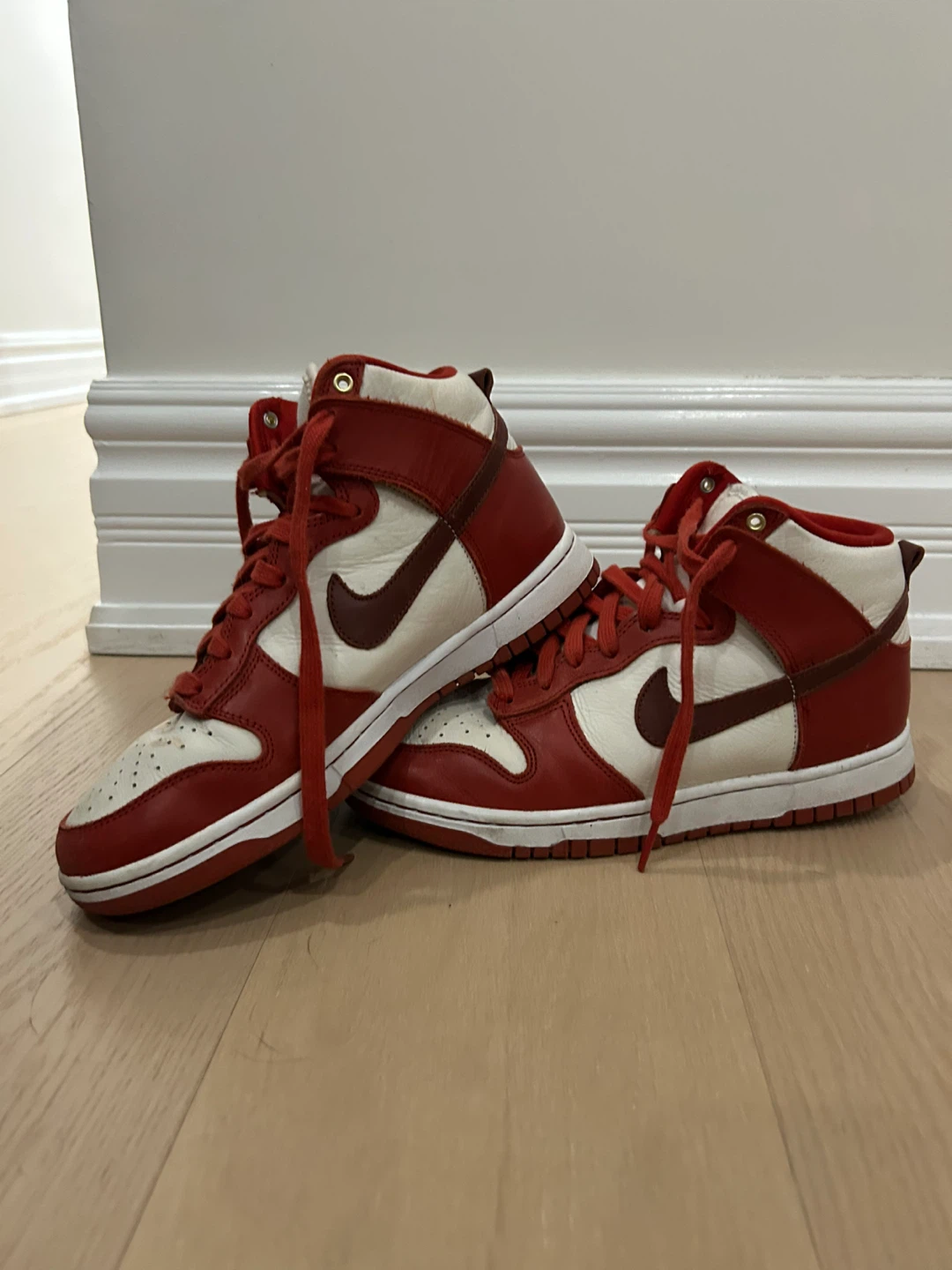 Nike Dunk High Top Sneakers Red/White Size US 8w