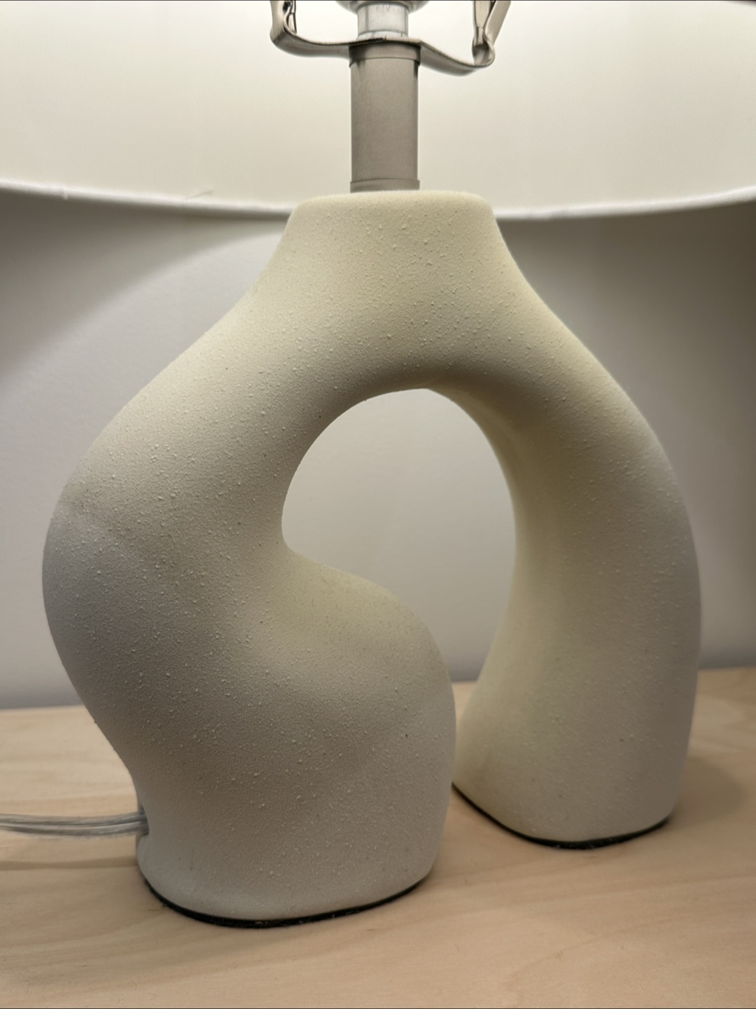 Modern Sculptural Table Lamp 2x - photo 2