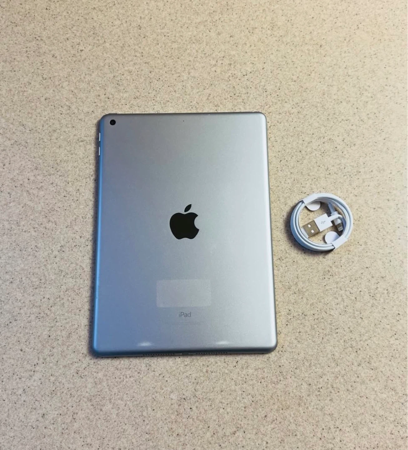 Apple iPad (5th Generation) 128 GB - Silver