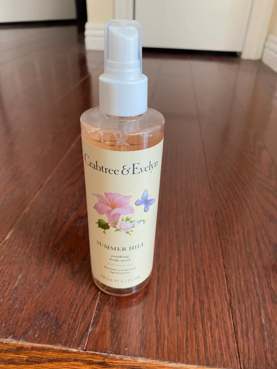 Crabtree & Evelyn Summer Hill Soothing Body Mist 240ml