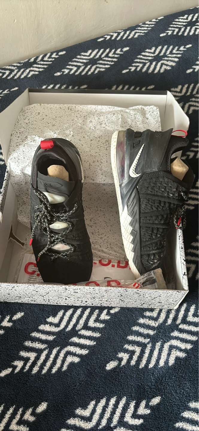 Nike LeBron 18 Low 'Big Air' Basketball Shoes