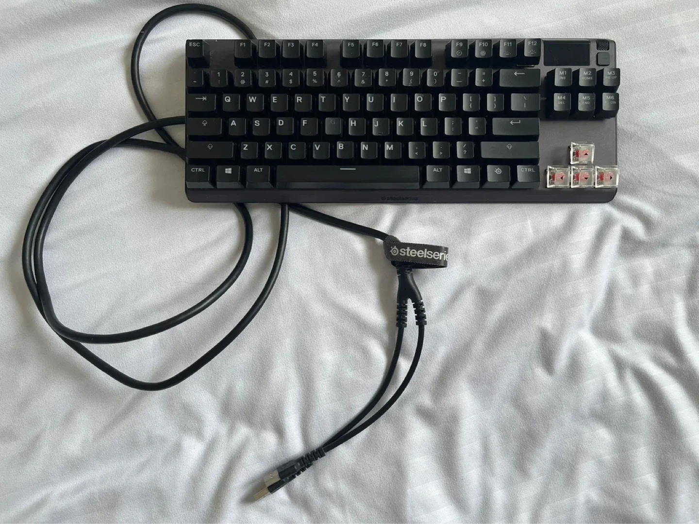 SteelSeries Apex Pro TKL — OmniPoint Switches 2.0