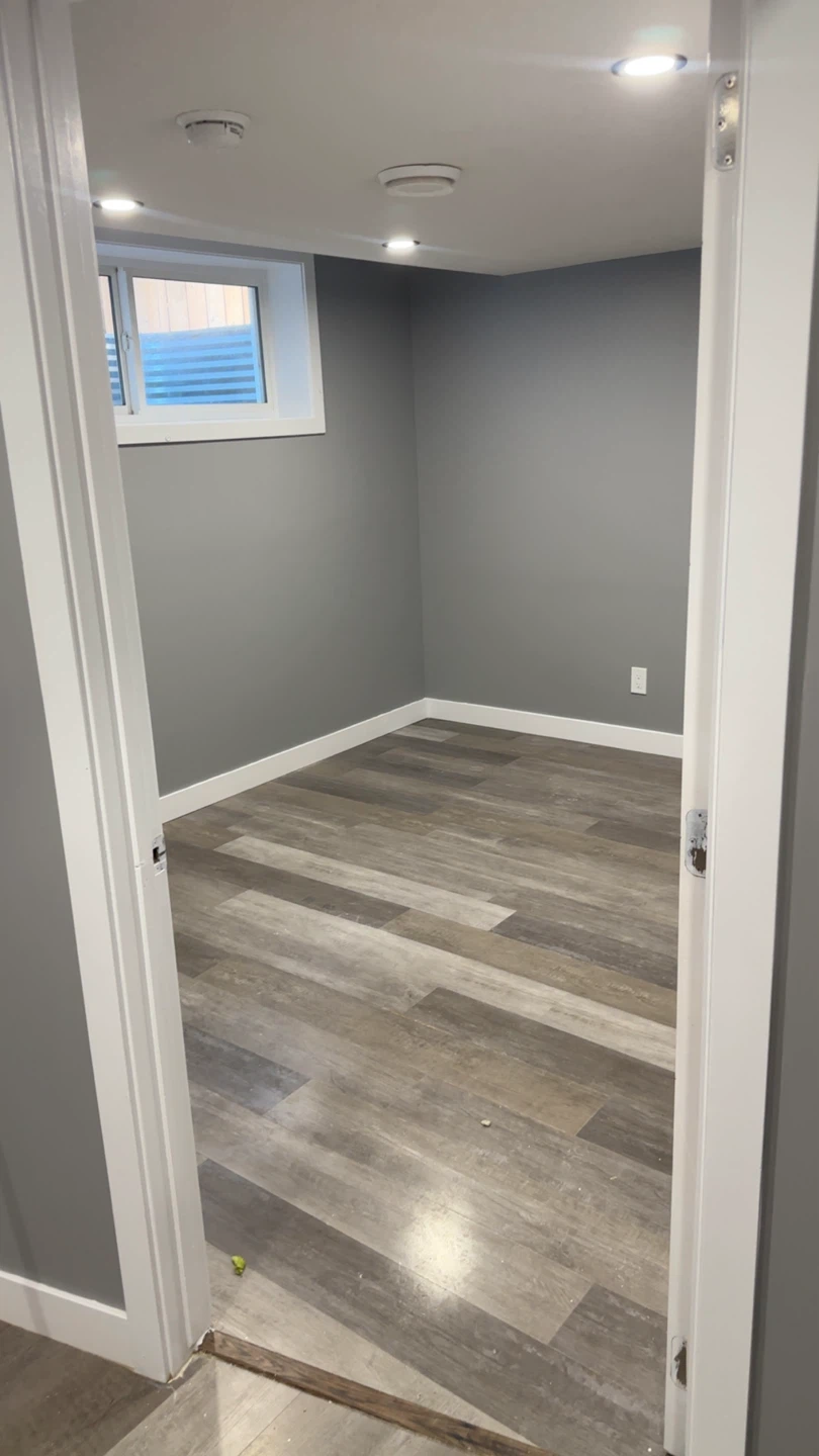 2 bedroom Legal suite available - photo 5