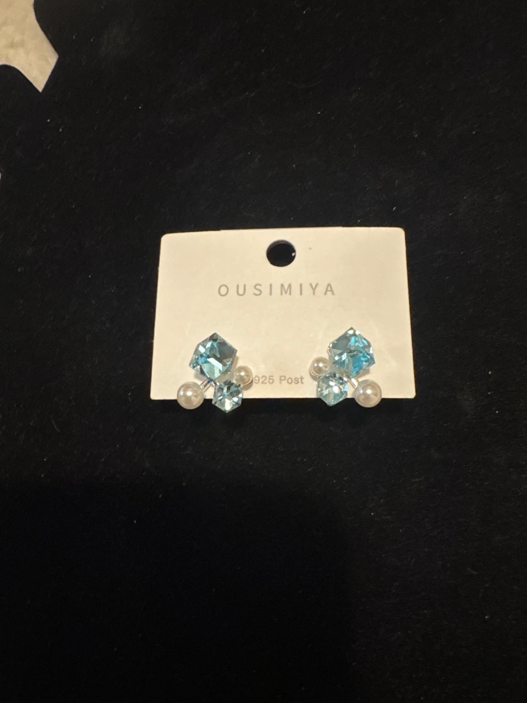 Ousimiya Blue Crystal & Pearl Stud Earrings