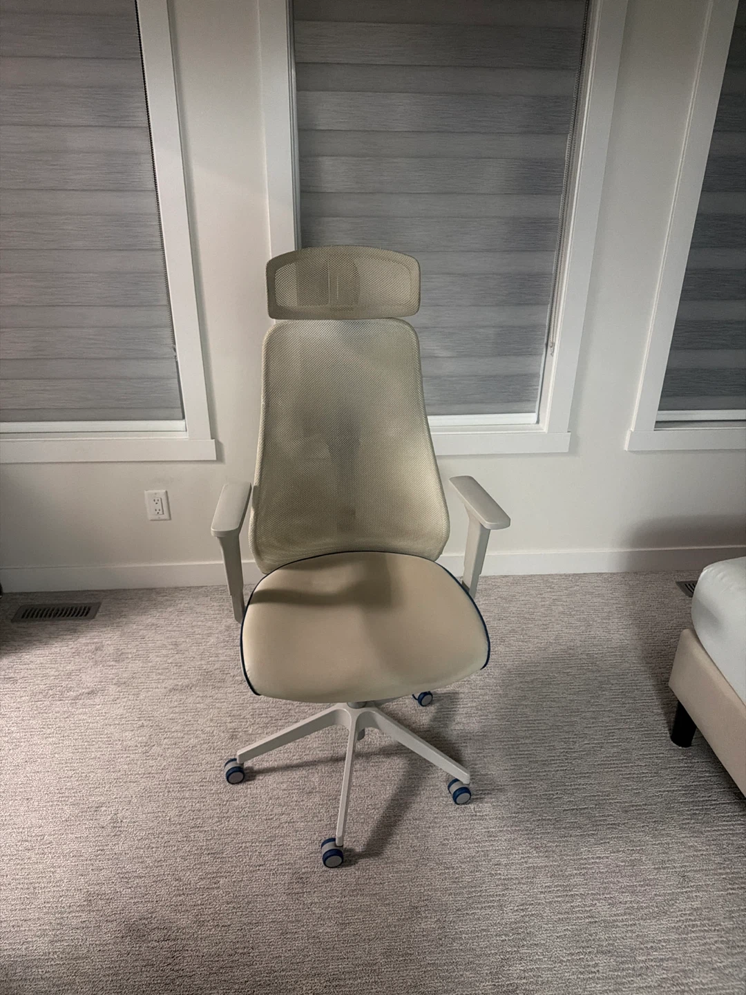 Ergonomic Office Chair - White/Cream