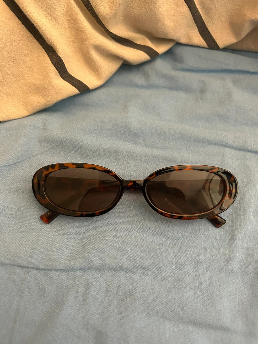 Oval Tortoiseshell Sunglasses