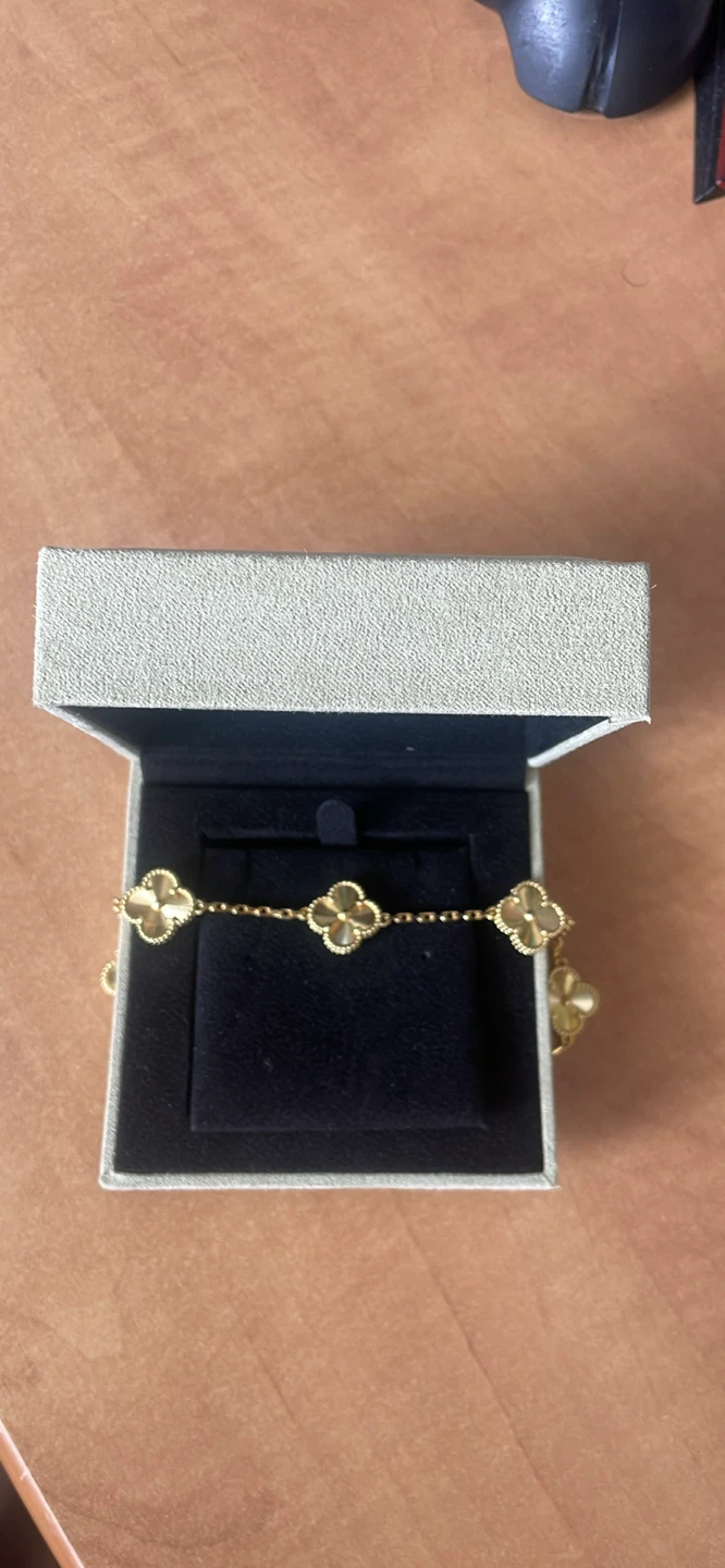 Gold Clover Bracelet with Box