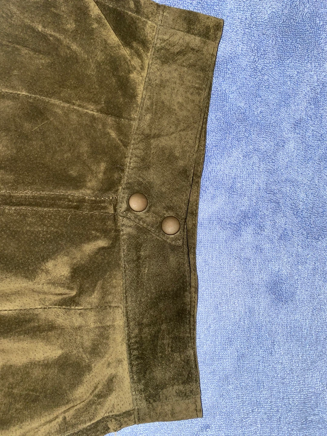 Danier Suede Skirt - Olive Green - photo 5