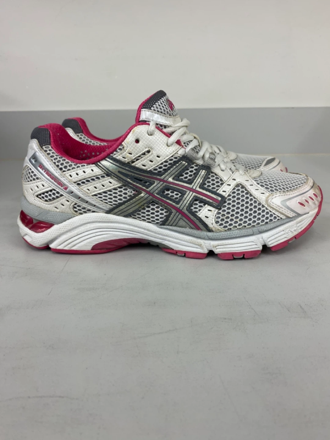 Asics Gel-Foundation 10 Women’s Running Shoes Size - 8 - photo 2
