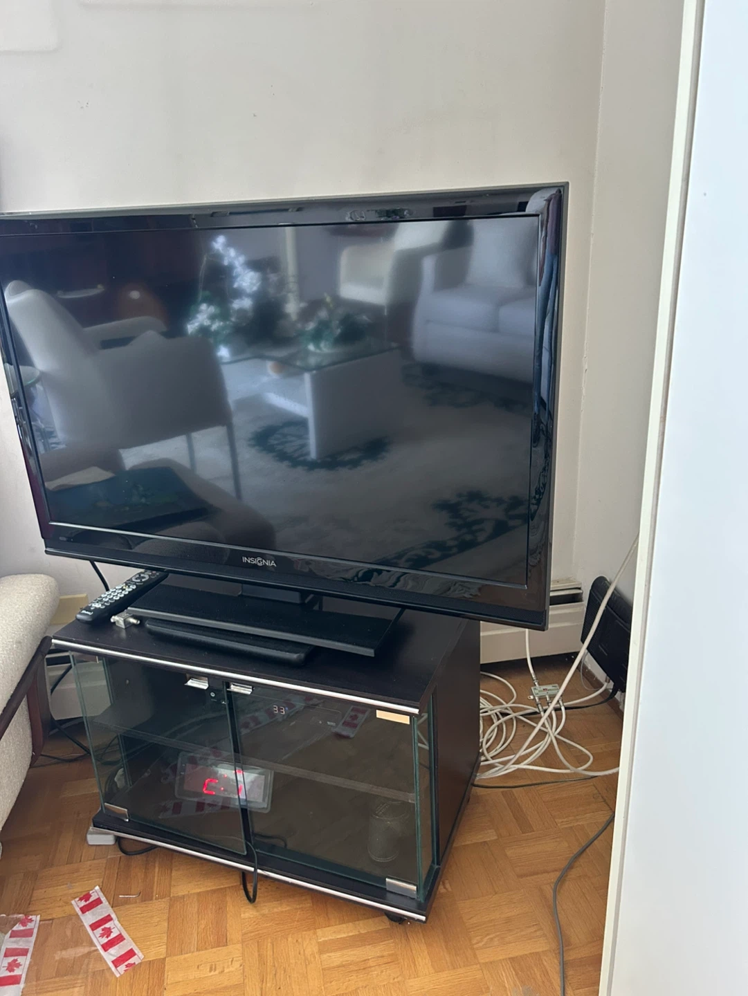 Insignia Flat Screen TV
