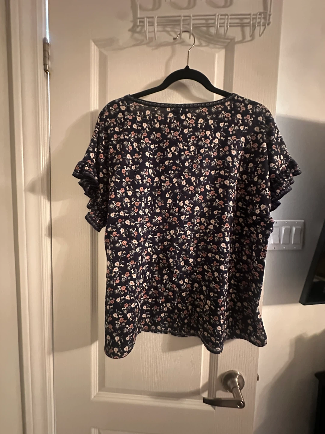 XL Max Studio Women's Floral Print Ruffle Sleeve Top - photo 3