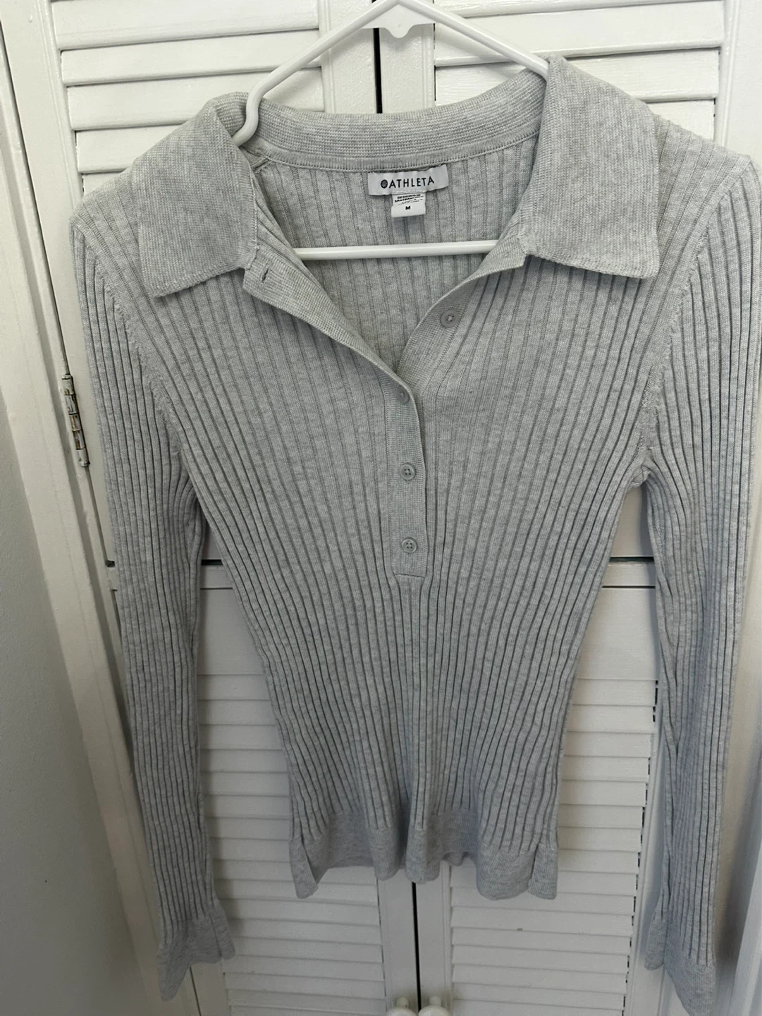 Athleta Grey Ribbed Collared Long Sleeve Shirt - Size M