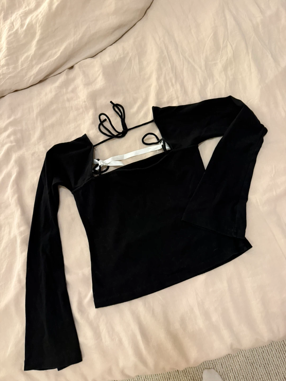 Black long sleeve square neck tie top - photo 4