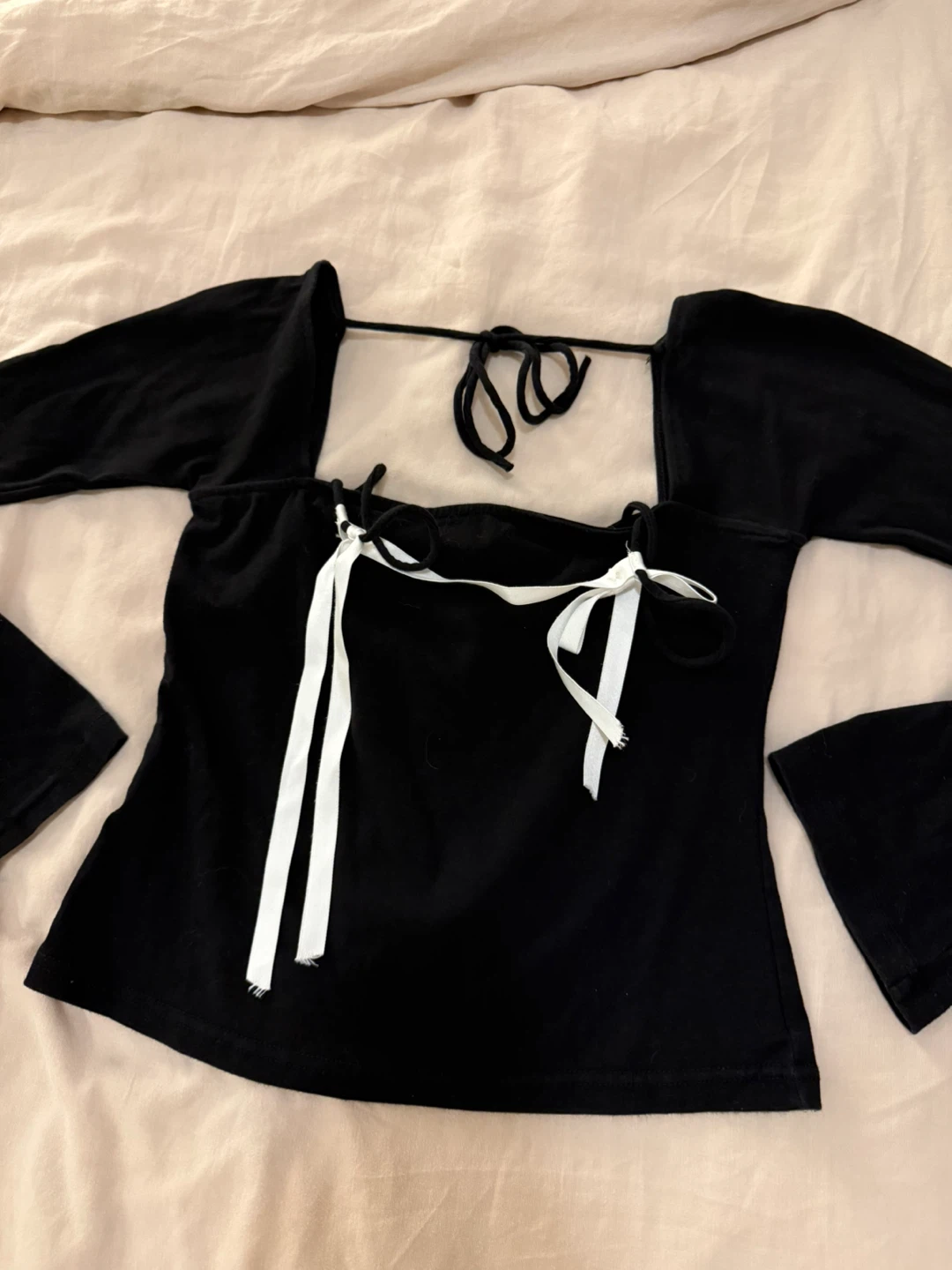 Black long sleeve square neck tie top - photo 3