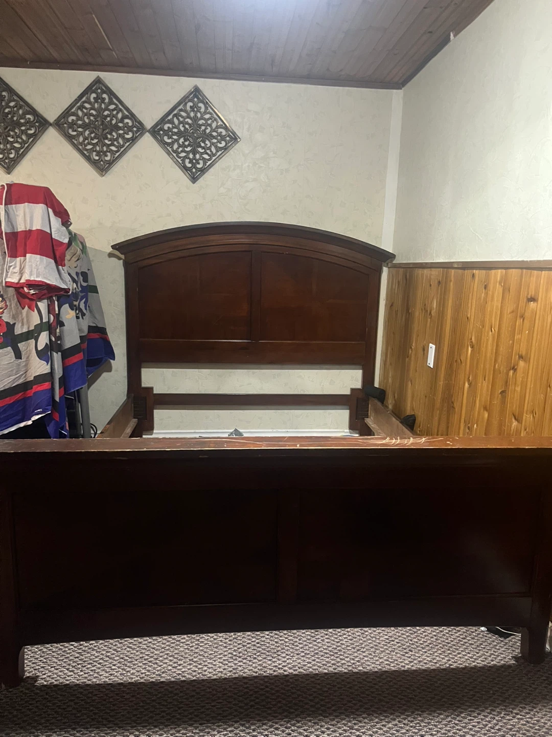 Wooden Queen Bed Frame - photo 2
