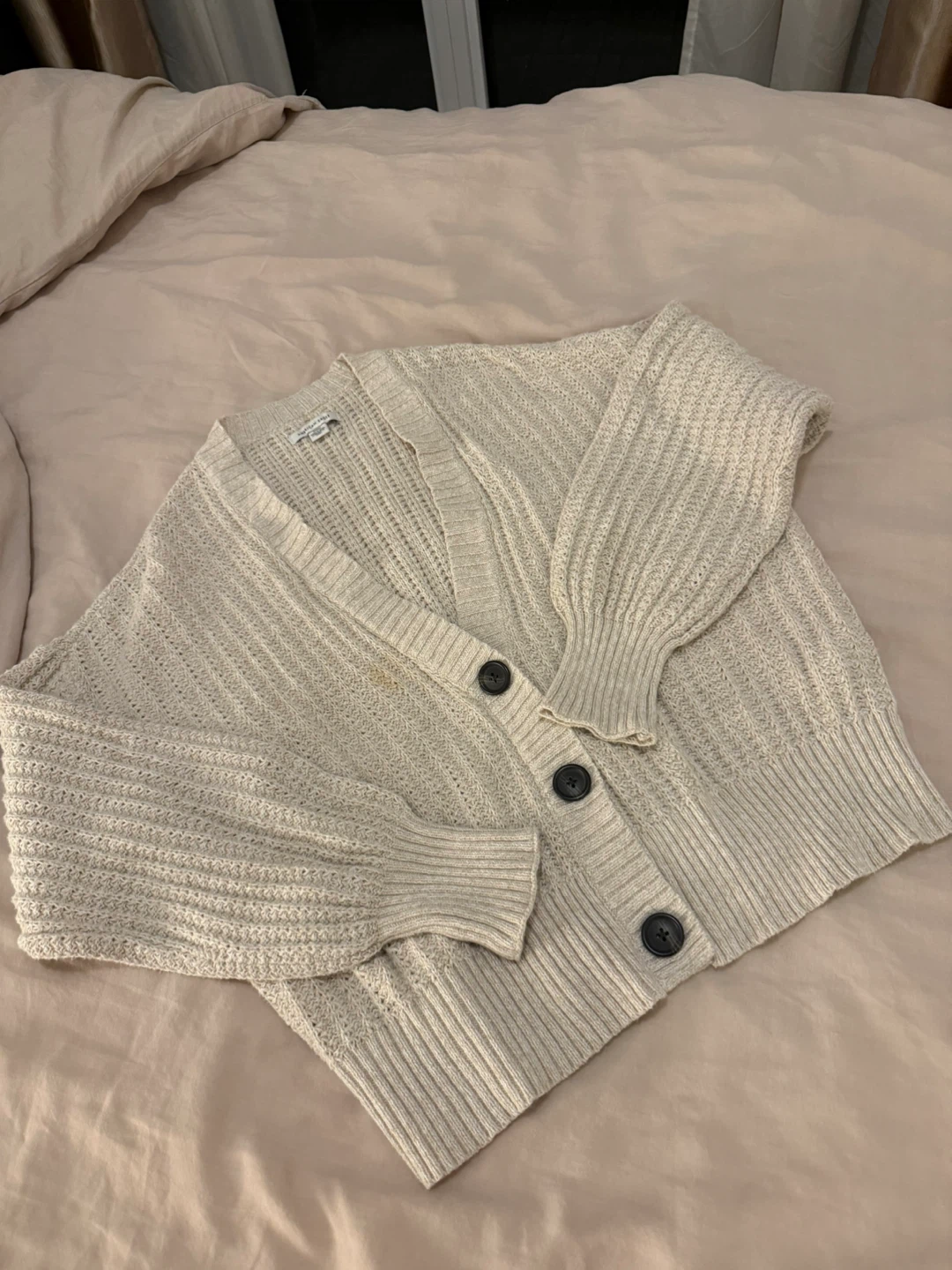 American Eagle Beige Knit Cardigan