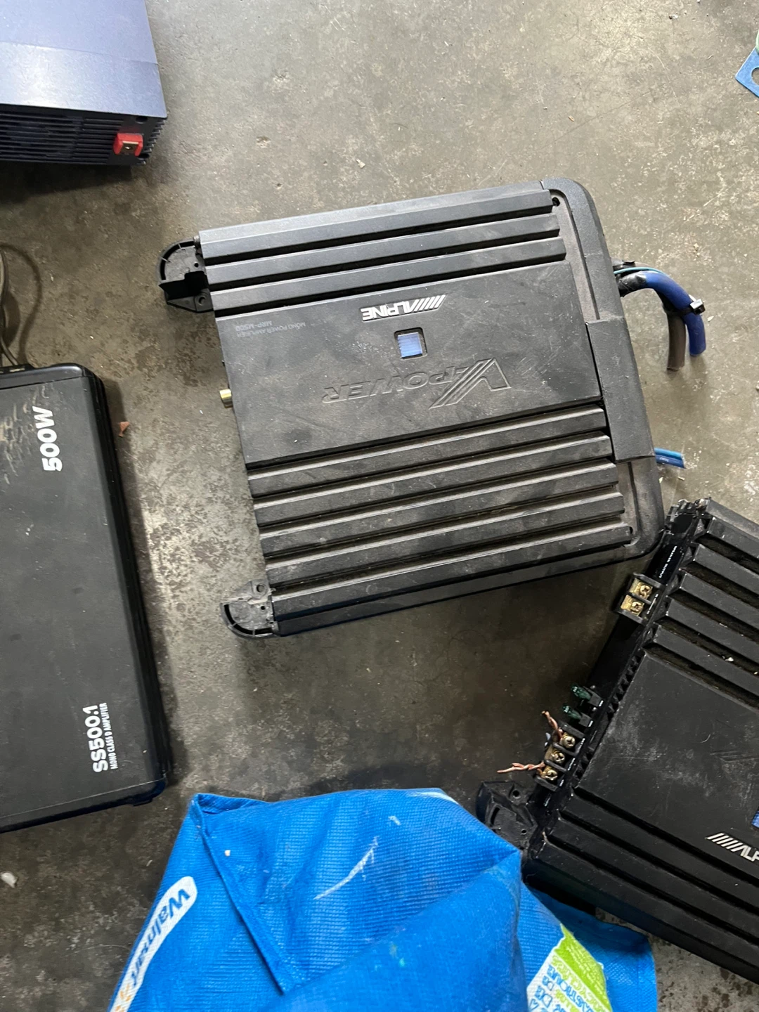 Soundstage, Alpine, and Planet Audio Amplifiers - photo 4
