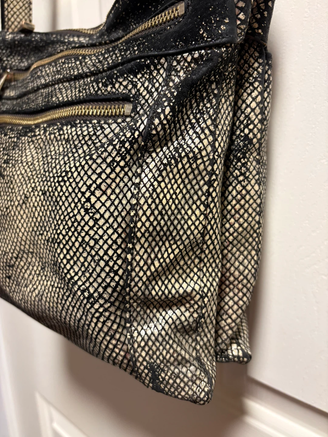 Danier Leather Crossbody Bag - photo 4