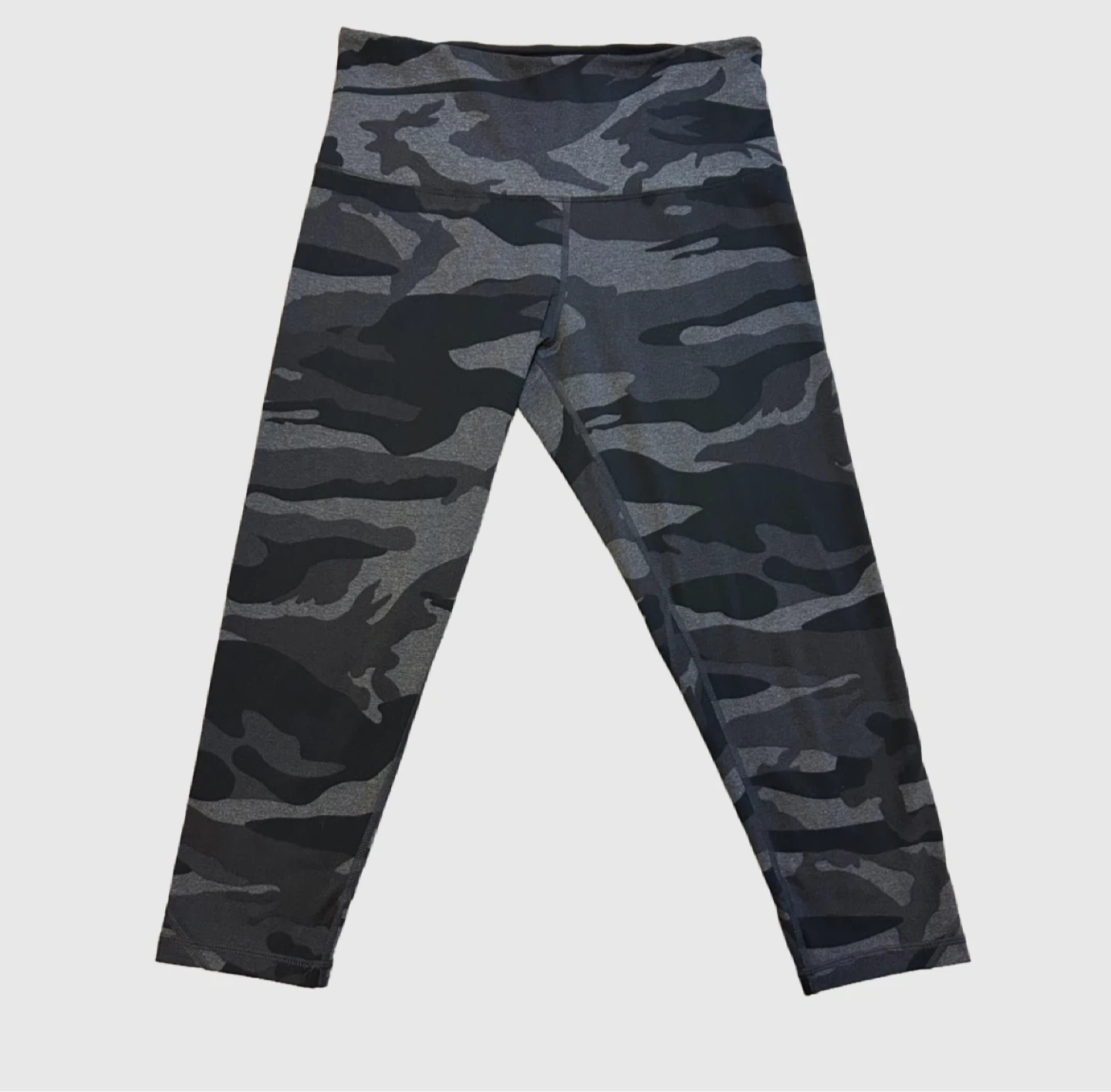 Tuff Athletics Como Cropped Leggings - Size Small - photo 2