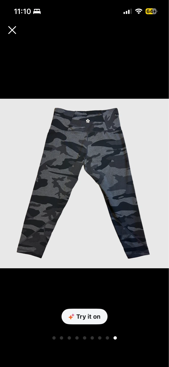 Tuff Athletics Como Cropped Leggings - Size Small - photo 3