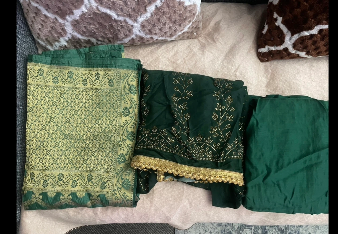Green and Black Embroidered Salwar Kameez Outfits - photo 2