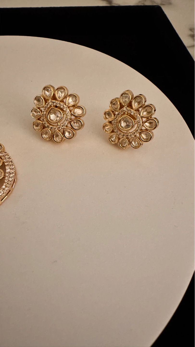 Moissanite pendant and earrings set - photo 3