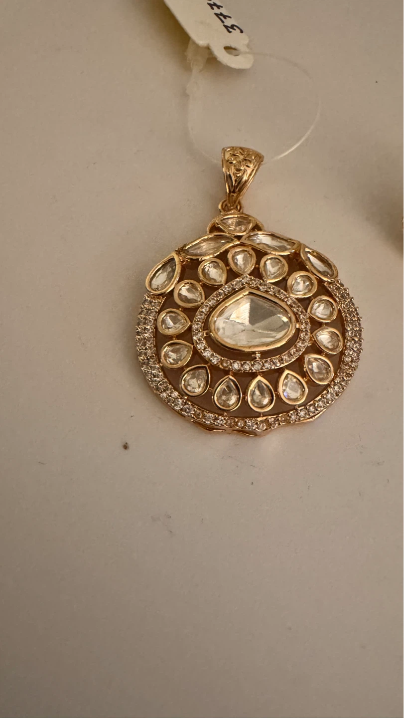 Moissanite pendant and earrings set - photo 2