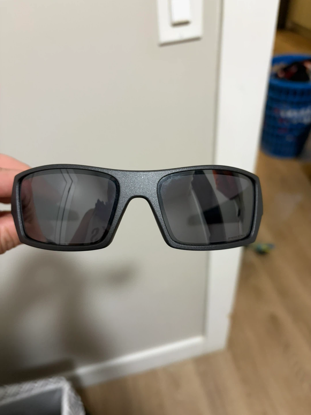 Oakley OO9014-3560 Sunglasses