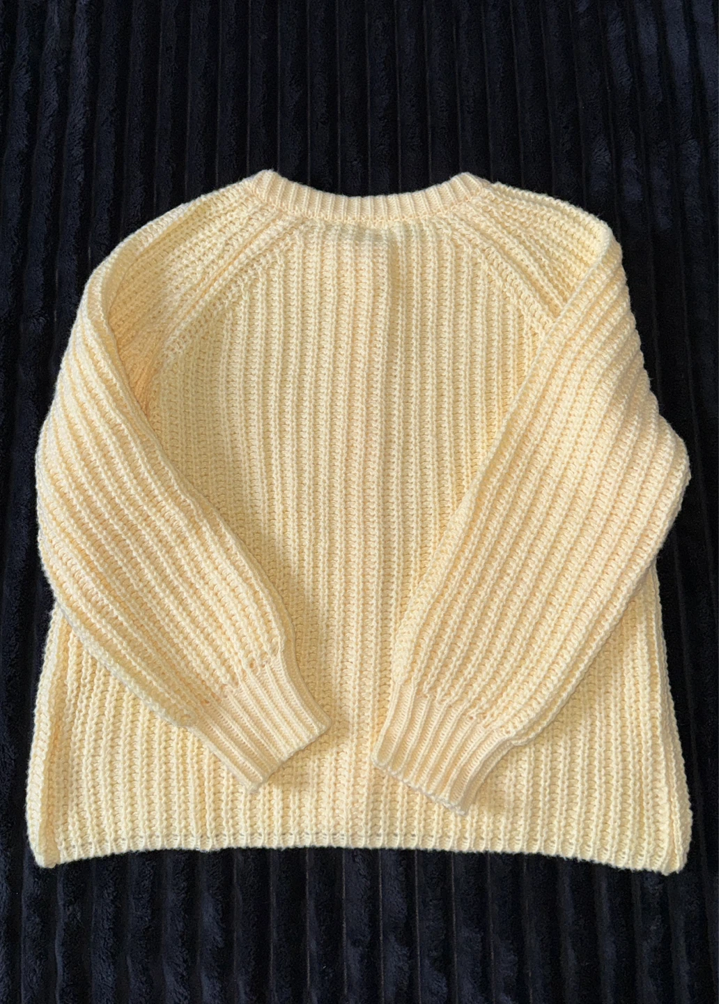 Size M Women’s Chunky Ribbed Knit Cardigan – Yellow - photo 3